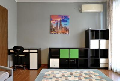 Apartament cu 4 camere semidecomandat, mobilat în 1 Mai - 12