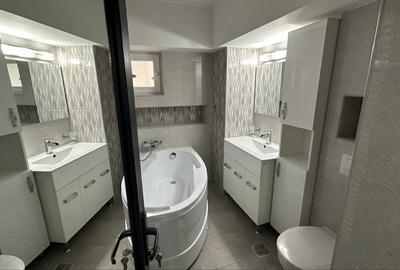 Apartament cu 3 camere decomandat în Central - 2