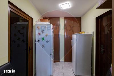 Apartament cu 3 camere decomandat în Mioriței - 15