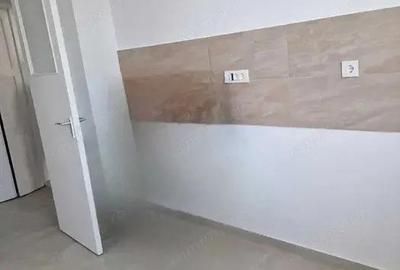 Apartament cu 3 camere semidecomandat în Tomis III - 3