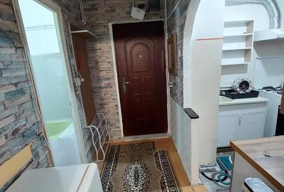 Garsonieră decomandată în Central - 1