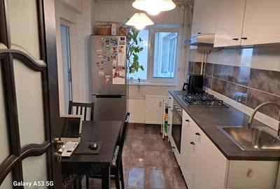 Apartament cu 2 camere decomandat în B-dul București - 3