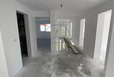 Casă cu 5 camere cu Teren 1500 Mp în Ciupercenii Noi - 1