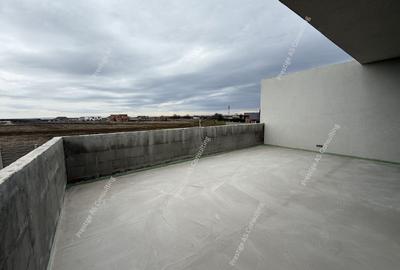 Duplex cu 4 camere cu Canalizare în Giarmata - 13