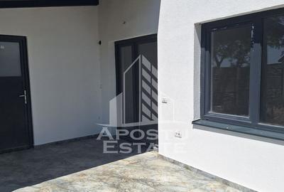 Casă cu 3 camere cu Teren 363 Mp în Bucovăț (Remetea Mare)