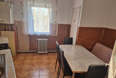 Apartament 2 camere  decomandat , zona  Cetate Apartament 2 camere  decomandat , zona  Cetate - 4