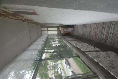 Apartament cu 3 camere decomandat în Dorohoi - 2