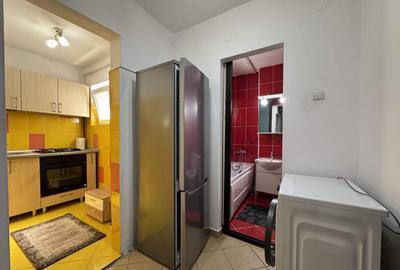 2 cam, et. 3, 37 mp, renovat, mobilat+utilat, zona Crisan - 2