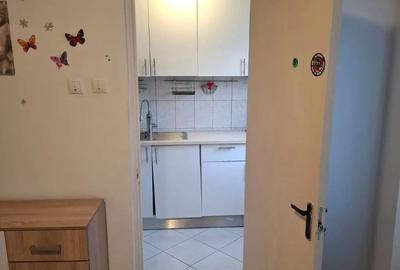 Vanzare garsoniera . - 2