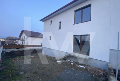 Casa 4 camere de vanzare 117 mpu teren liber 230mp Sibiu in Sura Mica - 5