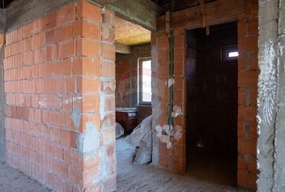 Vanzare vila cu 5 camere Parter+Etaj, str. Magnoliei - Pantelimon - 9