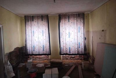 Casă cu 3 camere în Central - 8