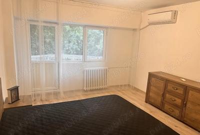 Cauti o garsoniera spatioasa si linistita langa Teatrul Masca? - 2