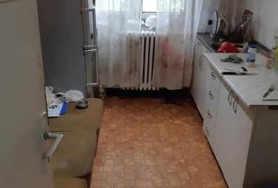Apartament cu 3 camere semidecomandat în Tătărași - 1