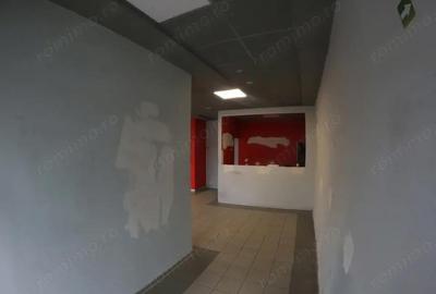 Spațiu comercial, de 90 mp, în Central - 12