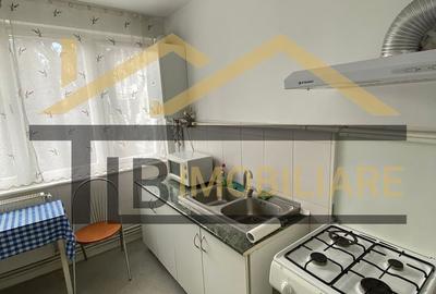 Apartament cu 3 camere semidecomandat în Central - 11