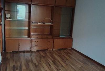 Garsonieră decomandată în Central - 1