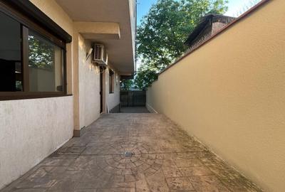 Apartament cu 3 camere semidecomandat în Bucureștii Noi - 2