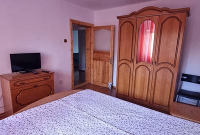 Apartament cu 3 camere decomandat în Micro 5 - 7
