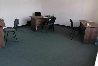 Birou, de 45 mp, în Central - 3