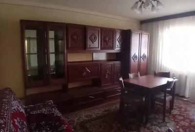 Apartament de 3 camere ( Et 1-Centrala Proprie )-Tractorul - 1