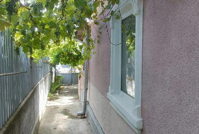 Casă cu 4 camere în Șimian - 4