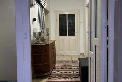 Casă cu 3 camere în Central - 1