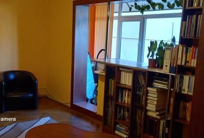 Apartament cu 4 camere în Central - 11