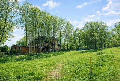 Teren de 1100 mp, în Central - 2