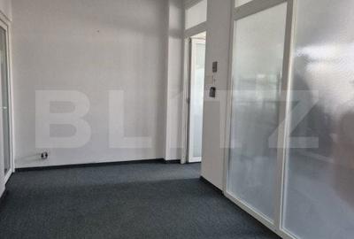 Spațiu comercial, de 750 mp, în Central - 13