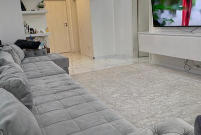 Apartament cu 2 camere decomandat, mobilat în Sud