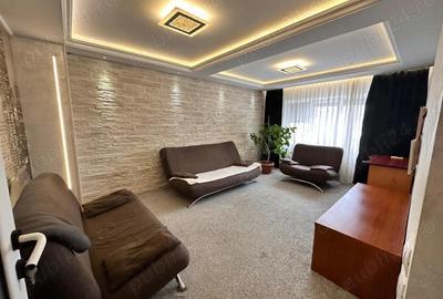 Proprietar inchiriez apartament 2 camere, centru, str. Martir Horia - 1