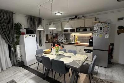Apartament cu 3 camere semidecomandat, mobilat în Florești - 1