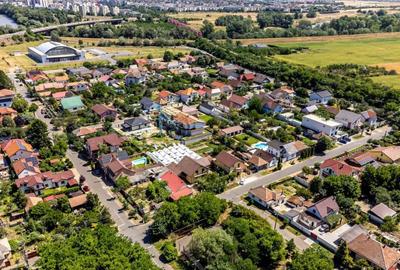 Apartament cu 3 camere decomandat în Subcetate - 2