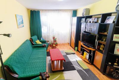 Apartament cu 3 camere decomandat în Rahova - 1