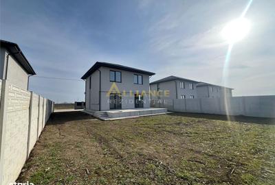 Casă cu 4 camere cu Teren 450 Mp în Berceni