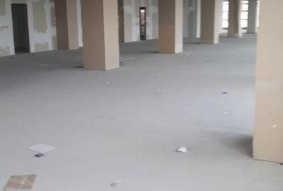 Spațiu comercial, de 1,000 mp, în Drumul Taberei - 12