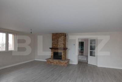 Casă cu 5 camere cu Teren 1590 Mp în Luna - 4