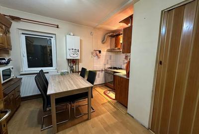 Apartament cu 3 camere decomandat în Central - 2