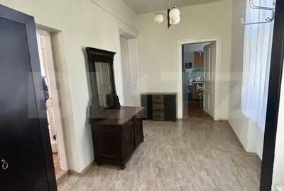 Casă cu 3 camere cu Teren 755 Mp în P-ța Unirii - 9