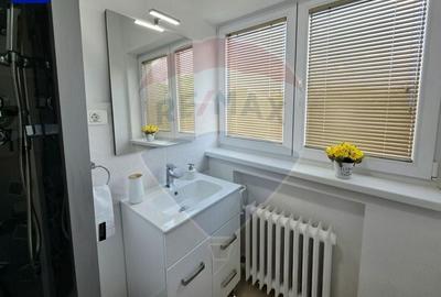 Apartament cu 4 camere semidecomandat în Unirii - 11