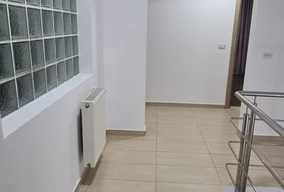 Apartament cu 2 camere decomandat în Olteniței