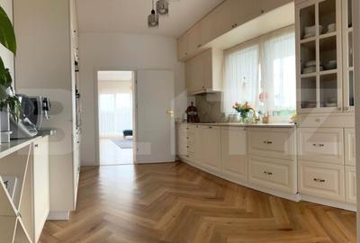 Vila Luxoasa cu Piscina Exterioara, Podgoria, 150 mp - 4