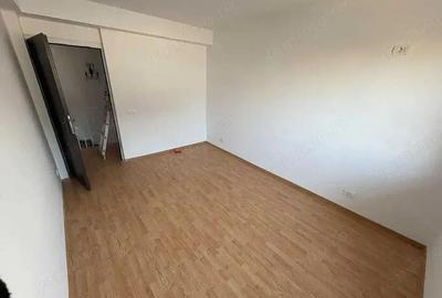 Casă cu 5 camere cu Teren 452 Mp în Otopeni