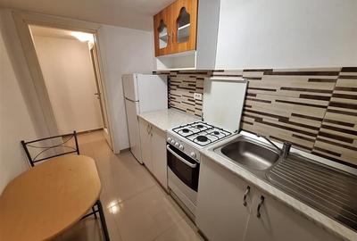 Apartament cu 2 camere decomandat în Tătărași