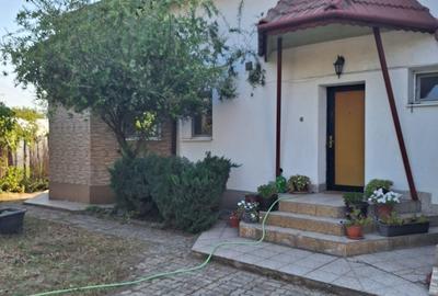 Casă cu 5 camere cu Teren 932 Mp în Giroc