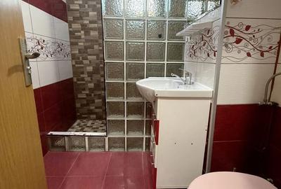 Apartament cu 2 camere decomandat în Republicii