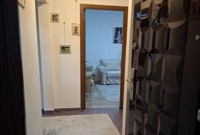 TOMIS 3, APARTAMENT 3 CAMERE, MOBILAT-UTILAT, CENTRALA GAZE,ETAJ 2 DIN 4 - 5