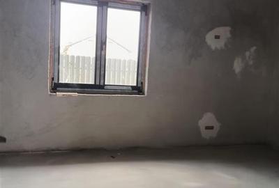 Casă cu 3 camere cu Canalizare în Central - 7