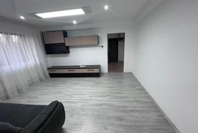 Apartament cu 3 camere semidecomandat, mobilat în Central - 3